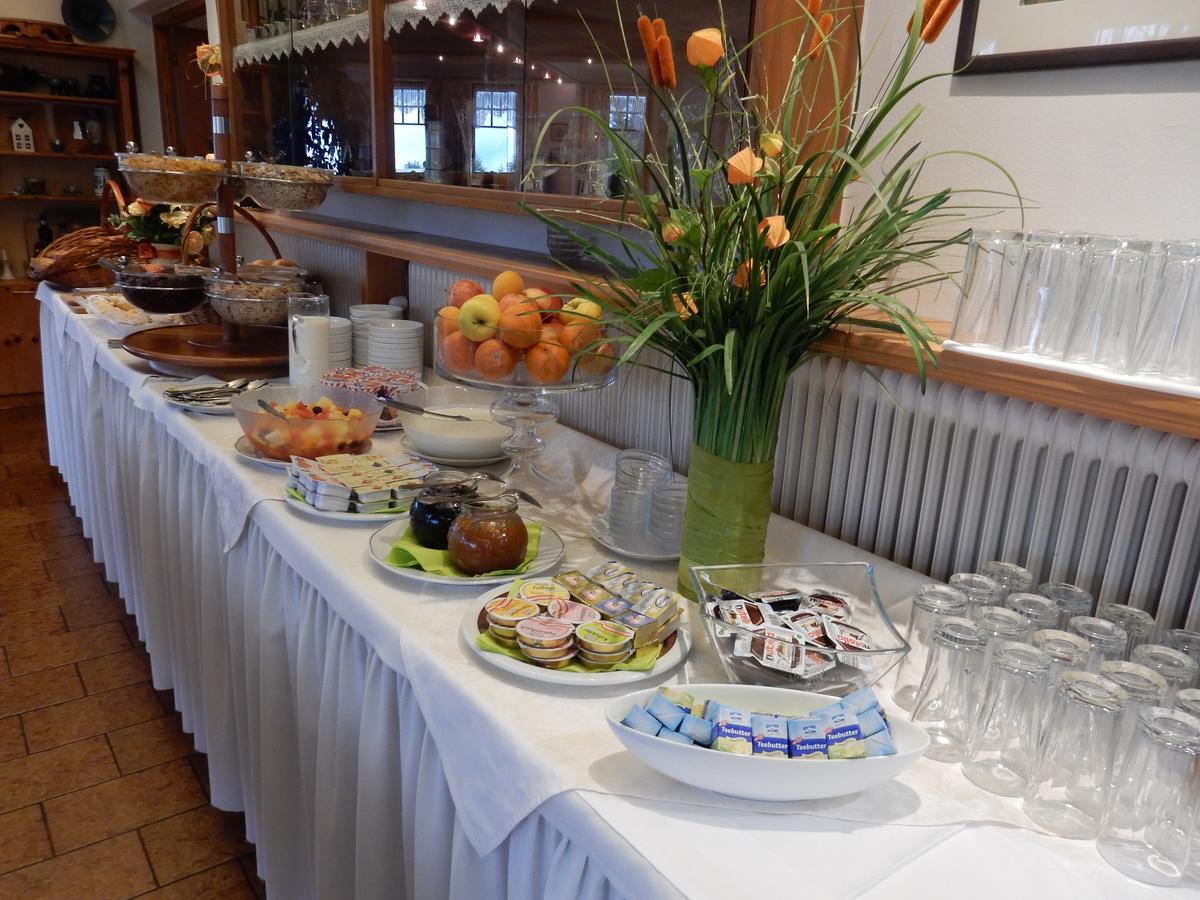 Hotel Landhof Simeter Gmbh Spittal an der Drau Luaran gambar
